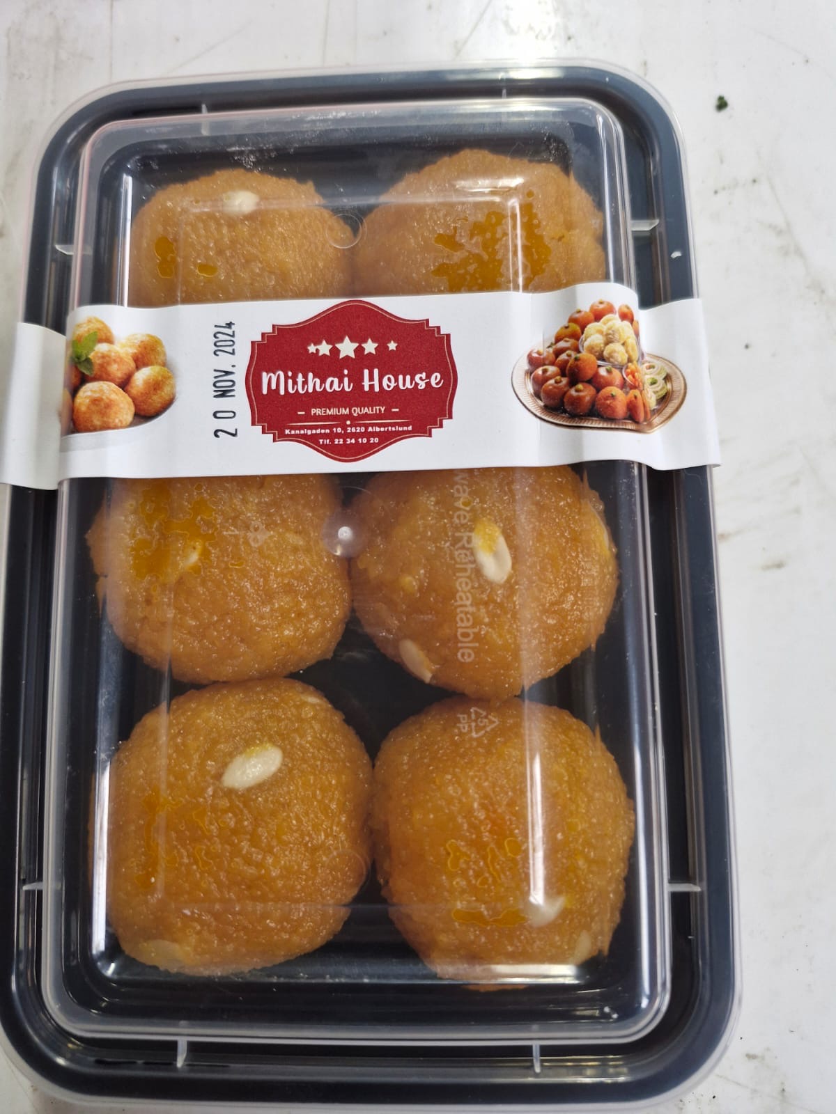 Mithai sweet gulab jamun and mothichoor laddu