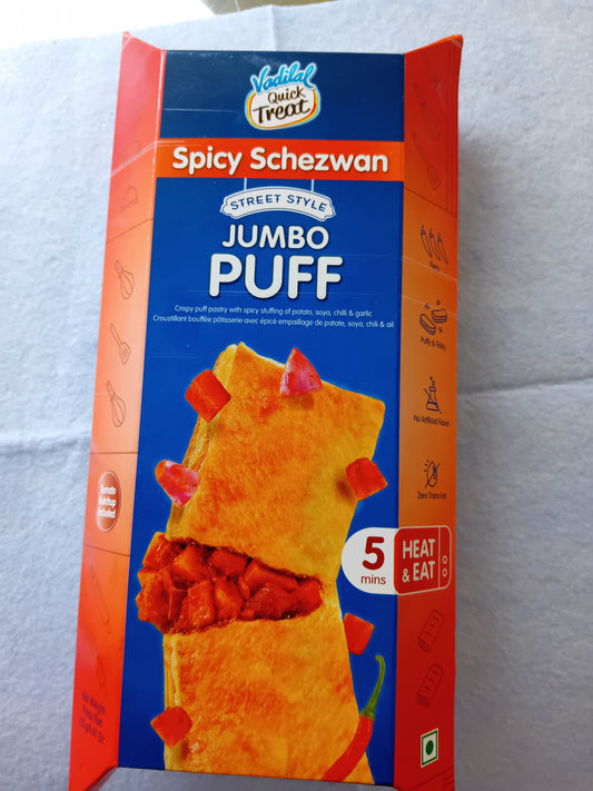 Vadilal Jumbo puff spicy schezwan 125g